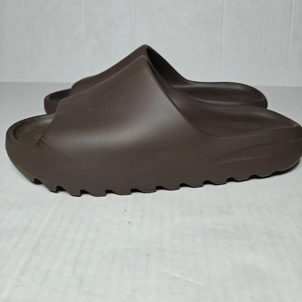 Adidas Yeezy Original Slide Soot 2020 Brown Slip On  Sandals Men's Shoe Size 12